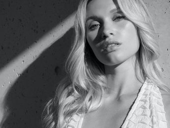 Tracy Marcus & The Power of White