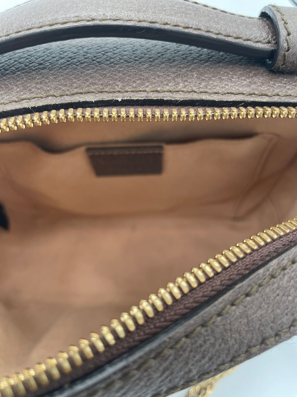 Thumbnail: Gucci Zip Around Camera Bag