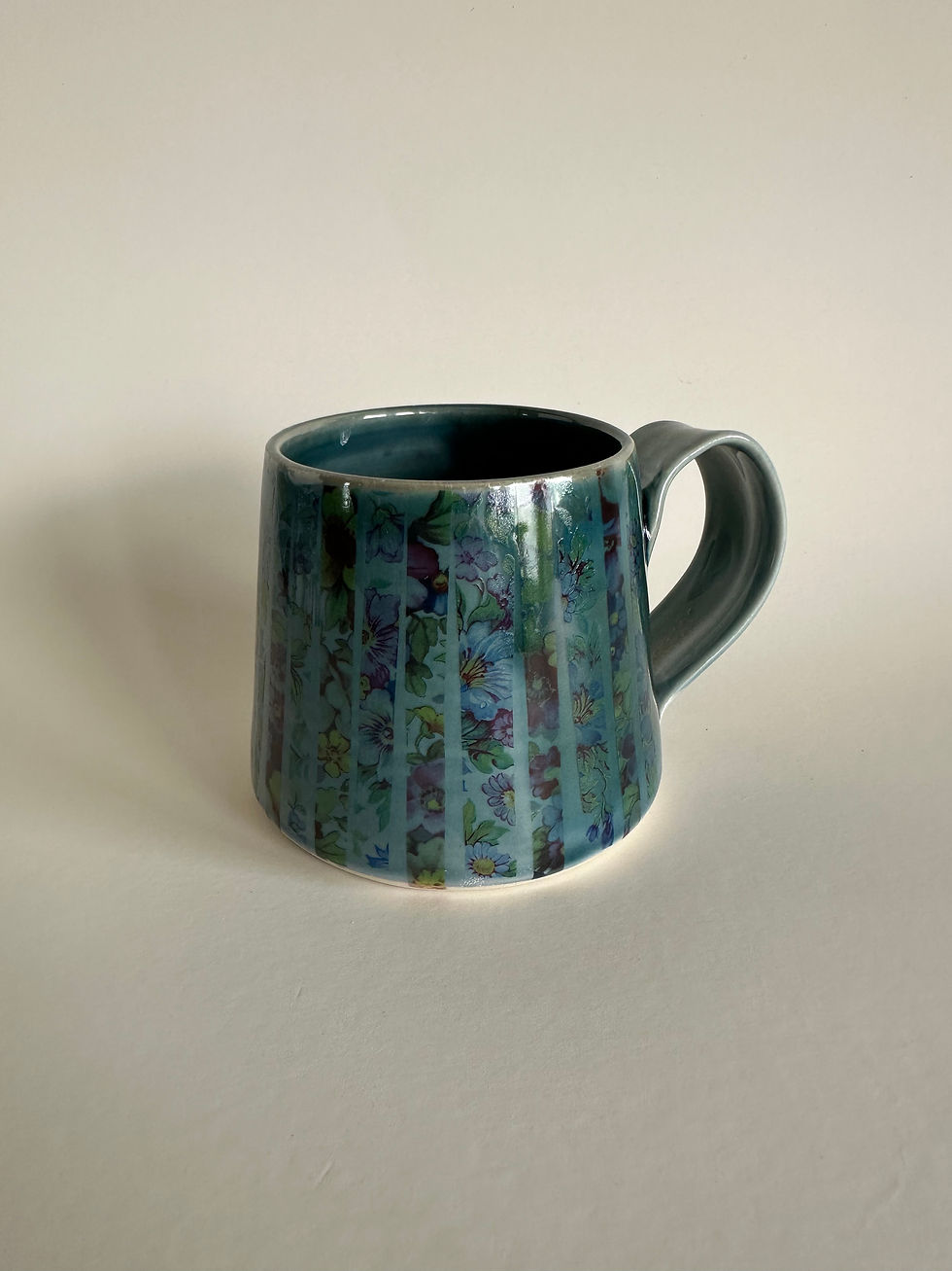 Thumbnail: striped decal mug