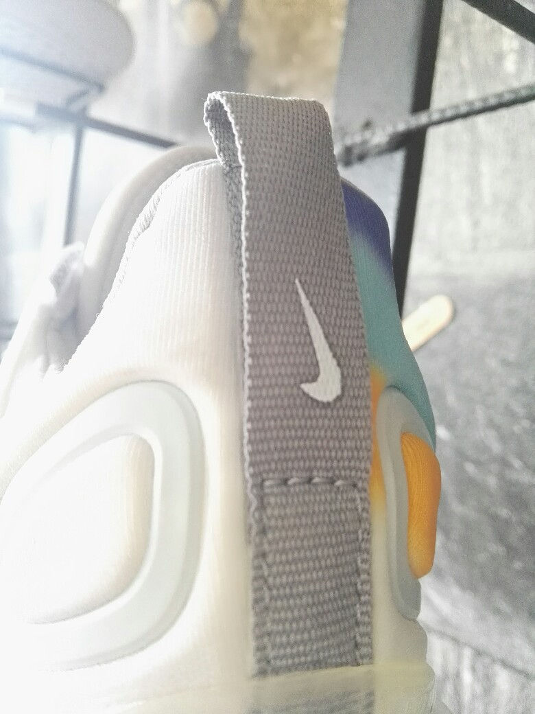 Küçük resim: Nike Air 720 Beyaz