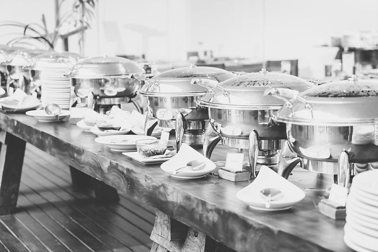 closed-metal-pots_edited.jpg
