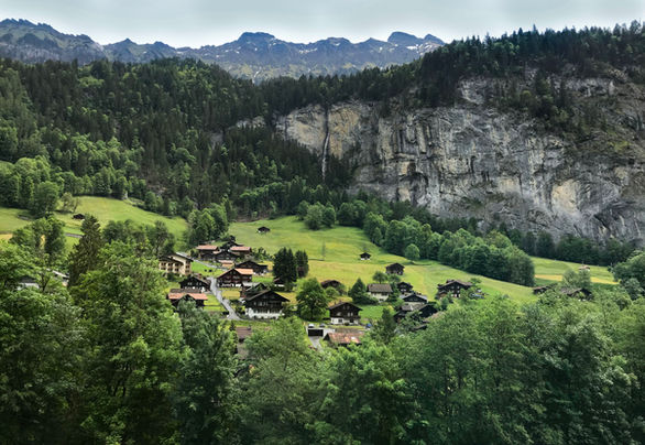 lauterbrunnen.jpeg