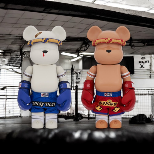 BE@RBRICK - BE@RBRICK Muay Thai Red 1000％ Bearbrick - Muay Thai - 1000％ | Hypebrix