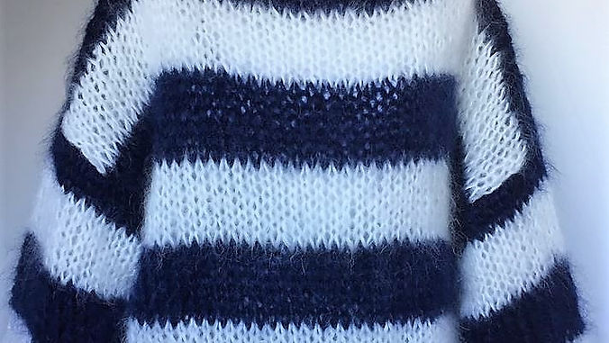 Mohair oversized sweater strepen naturel-marineblauw