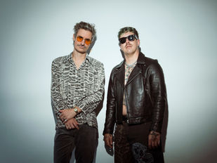 Van Pletzen, Alternatief In Afrikaans