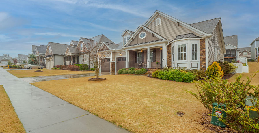 1-web-or-mls-616 Connington-ext-sky replaced-1.jpg