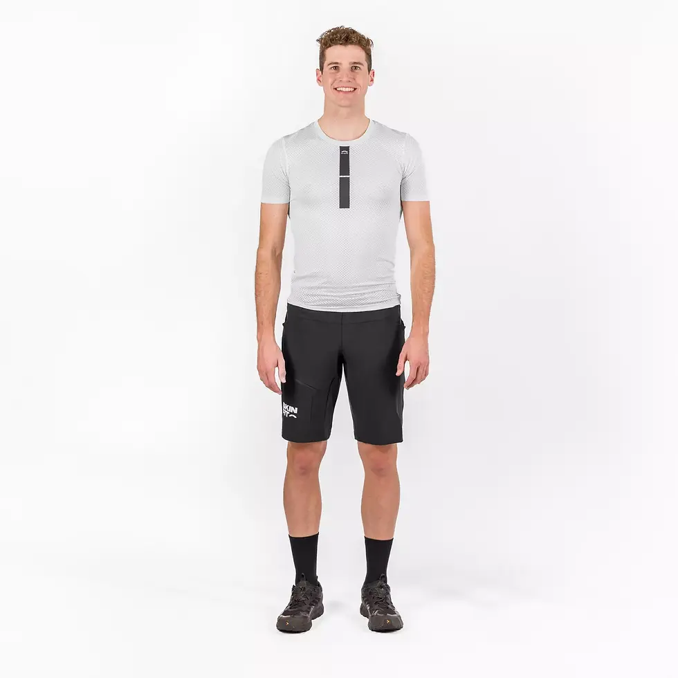 תמונה ממוזערת: 1042 Light Men‘s T-Shirt - חולצת בסיס לגברים