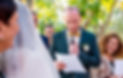 רבה רפורמית נעמי אפרת במהלך הקראת נדרים | Reform Rabbi Naomi Efrat during groom vows
