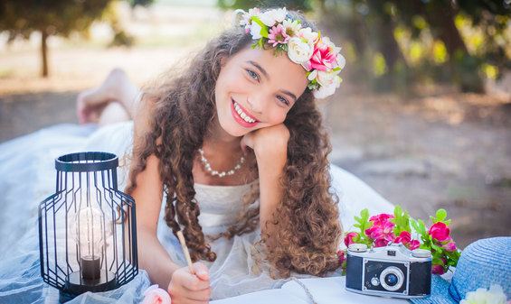 צילומי בת מצוה- תקווה הצלמת מהבד