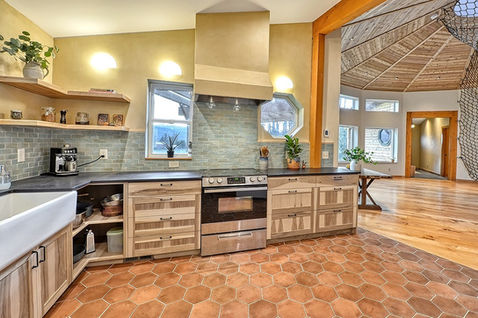 2660 Northshore Rd. - Kitchen 3 web.jpeg