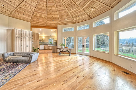 2660 Northshore Rd. - Living Rm 2 web.jpeg