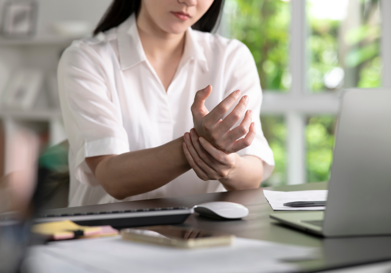 Carpal Tunnel Syndrome: Causes, Symptoms, and the Most Effective Treatment Options