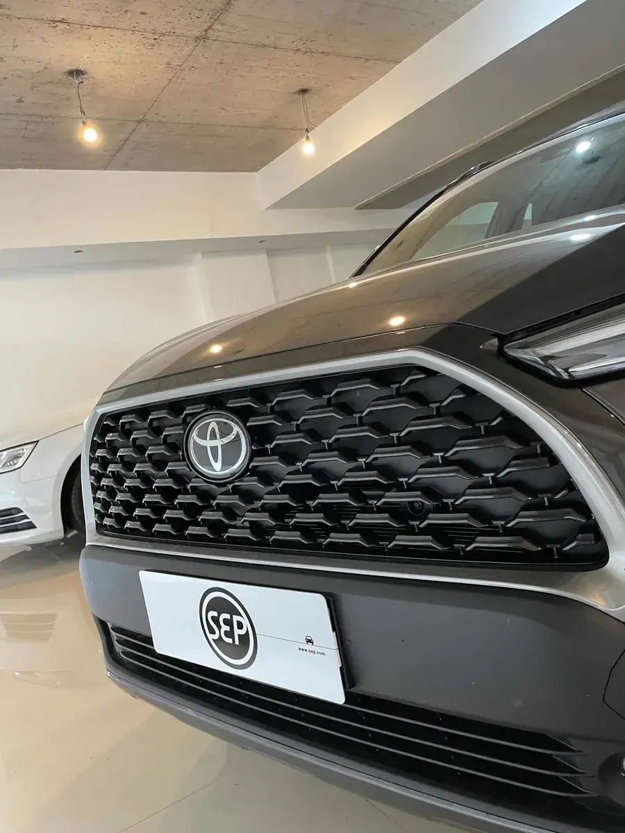 Miniatura: Toyota Corolla Cross - 2023