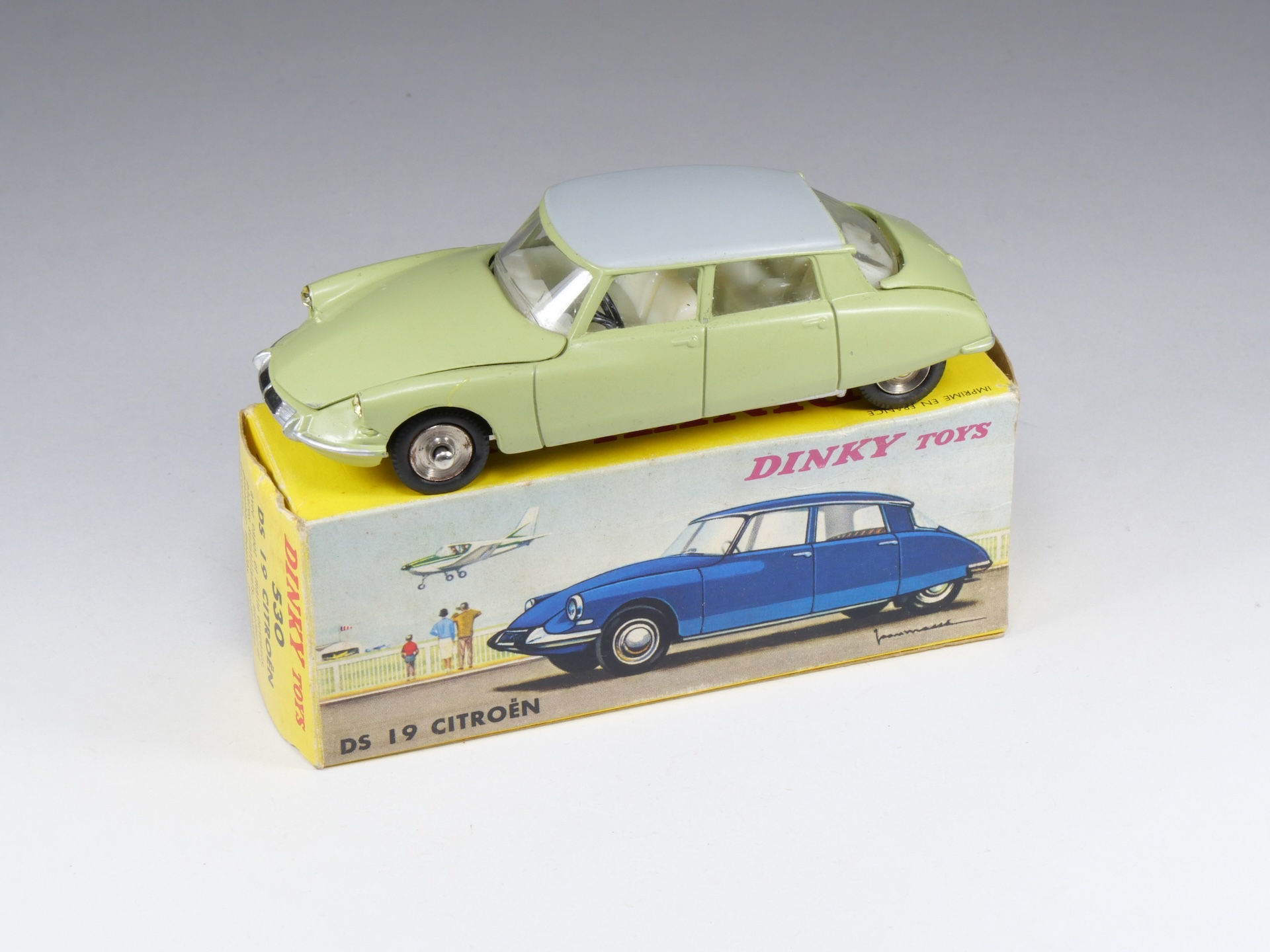 DINKY TOYS FRANCE - 530 - Citroen DS 19 - Vert Tilleul « Export » - En boite