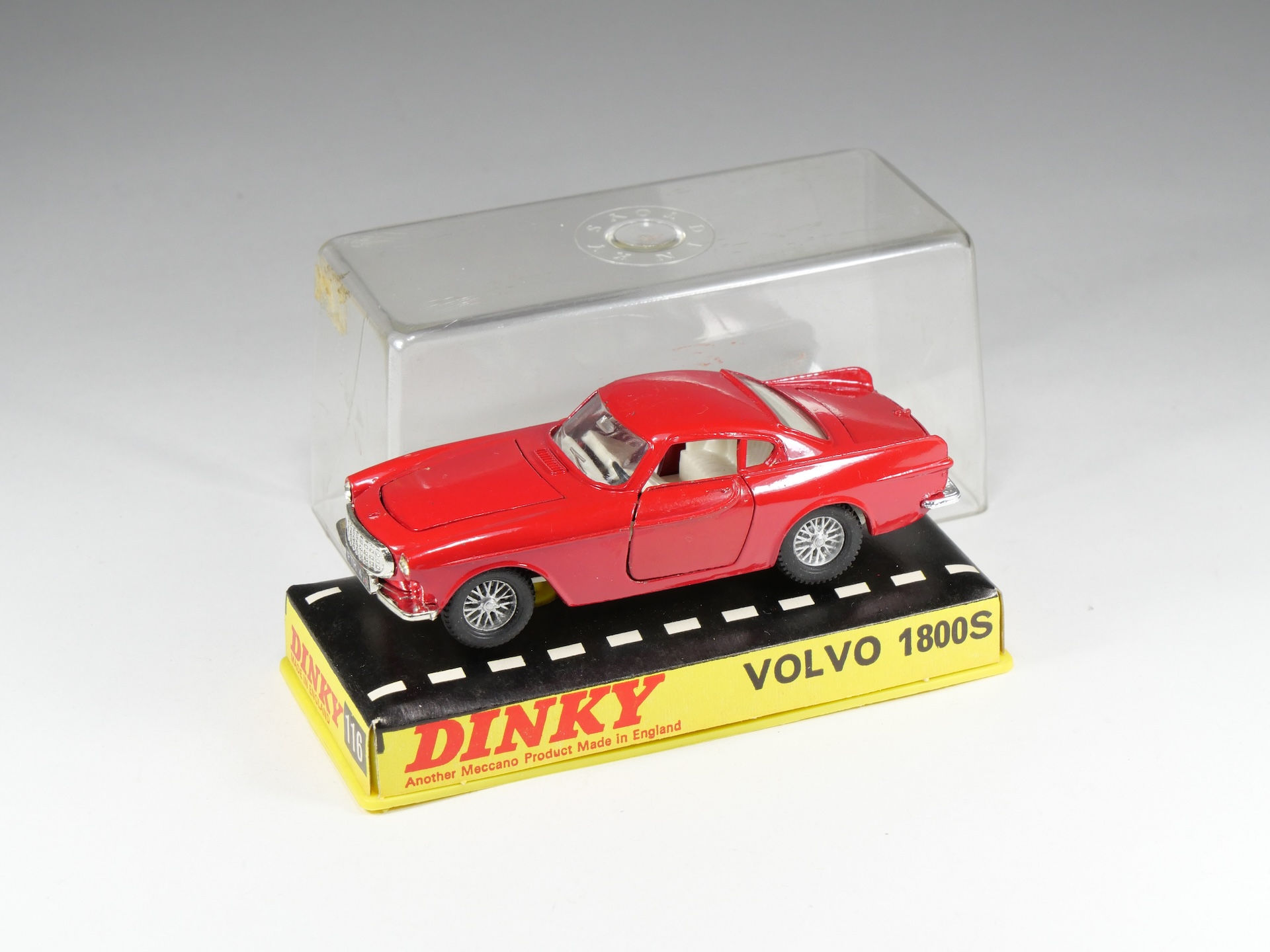 DINKY TOYS ENGLAND - 116 - Volvo 1800S - Rouge - En boite