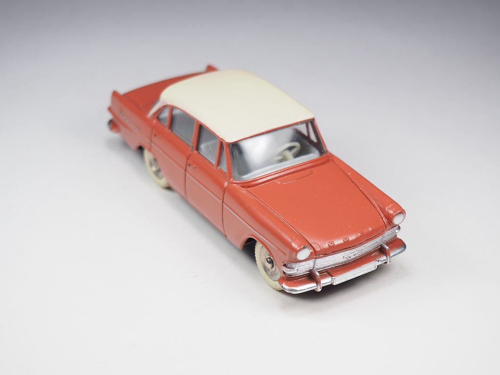 Miniatura: DINKY TOYS FRANCE - 554 - Opel Rekord - Brique et crème - En boite