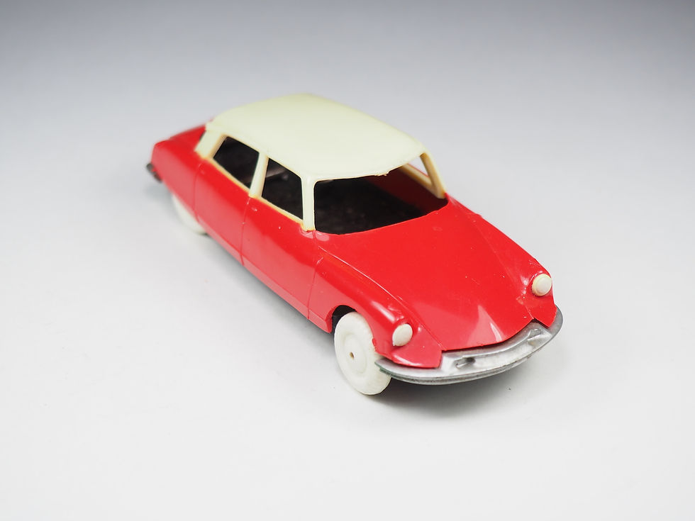 Thumbnail: MINIALUXE - Citroen DS 19 - Rouge - En boite