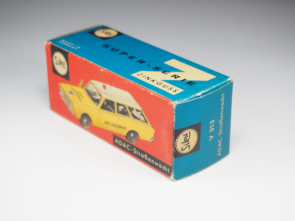 Thumbnail: SIKU - V313 - FORD 17M TURNIER ADAC STRASSEBWACHT - 1/60