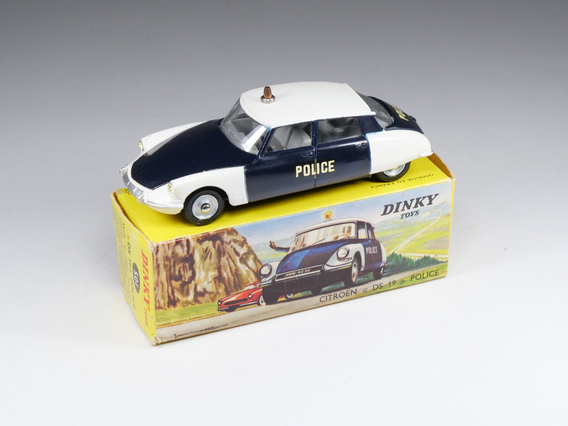 DINKY TOYS FRANCE - 501 - Citroen DS 19 « Police » - En boite