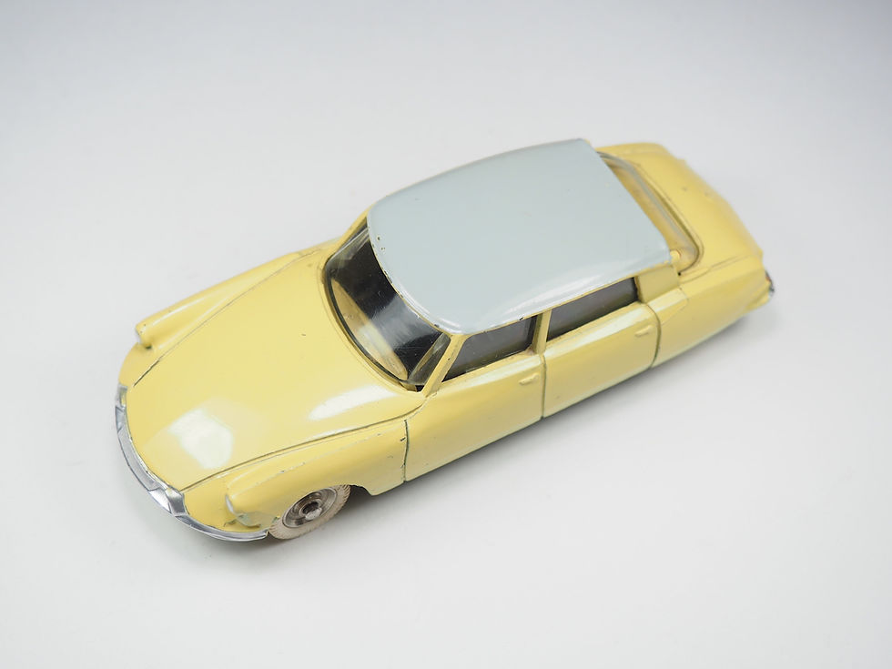 Thumbnail: DINKY TOYS FRANCE - 522 - Citroen DS 19 - Jaune Paille - En boite