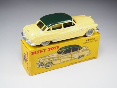 美品レア　DINKY TOYS BUICK ROADMASTER ミニカー レア仏製DINKY TOYS BUICK ROADMASTER ミニカー