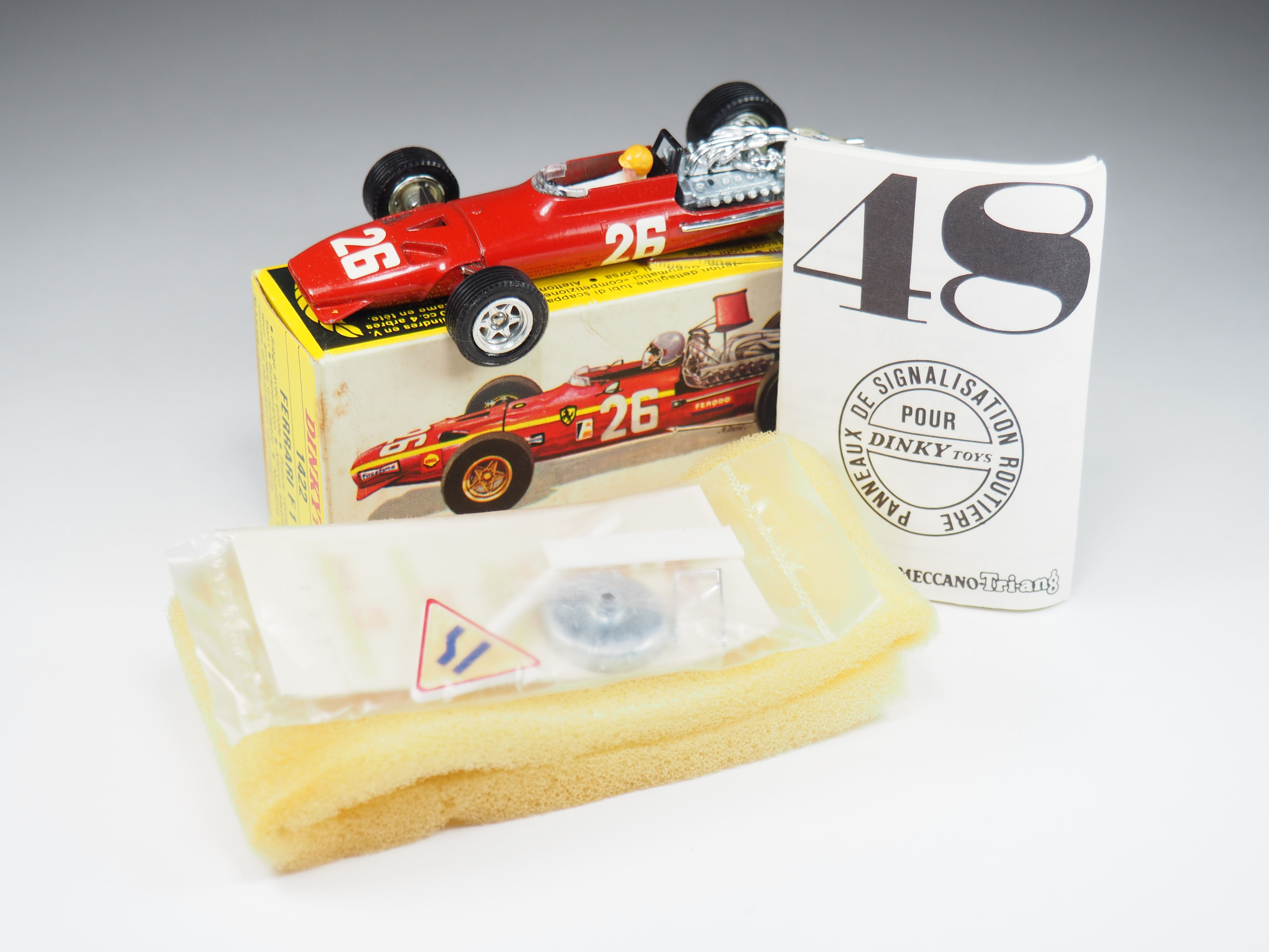 DINKY TOYS FRANCE - 1422 - FERRARI F1 - 1/43