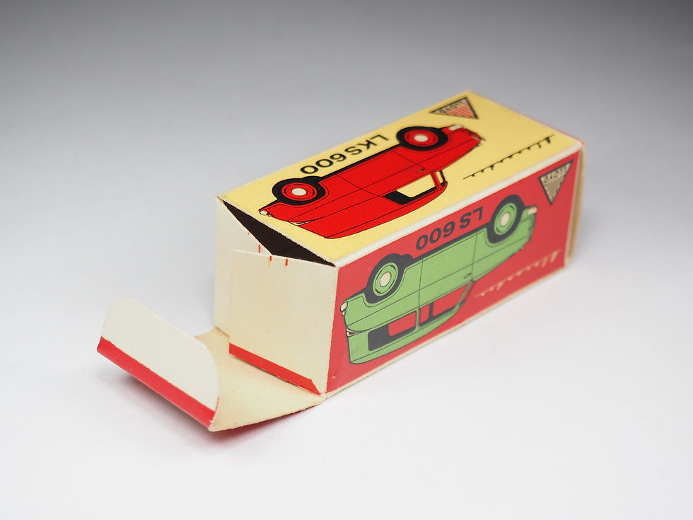 Miniatura: TEKNO - 817 - Lloyd LKS 600 - Rose - En boite