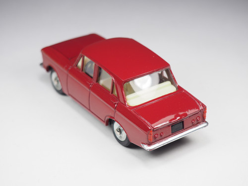 Dinky Toys Moskwitch ミニカー 1410 DINKY TOYS FRANCE - 1410 - MOSKVITCH - 1/43 | BRICABOCK