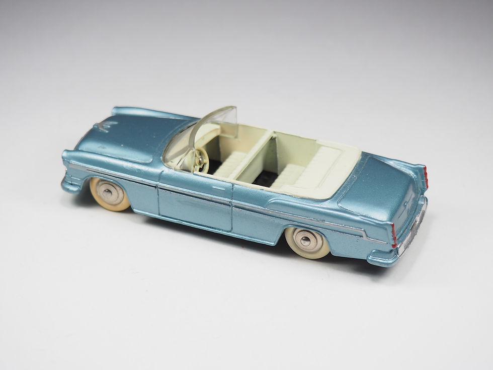 美品レア　DINKY TOYS CHRYSLER NEW YORKER ミニカー DINKY TOYS FRANCE - 24A - Chrysler New Yorker - Rare - Bleu métal