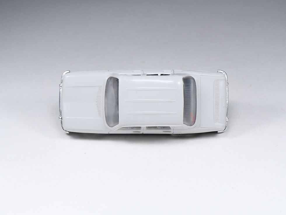 Miniature : NOREV - 68 - Renault 8 - Gris clair - 1/43