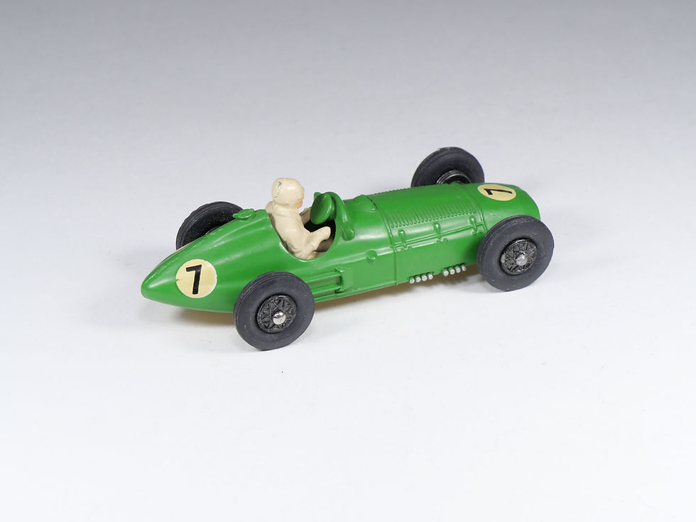 Miniature : CRESCENT TOYS - 1285 - BRM MK2 Racing Car - 1/43