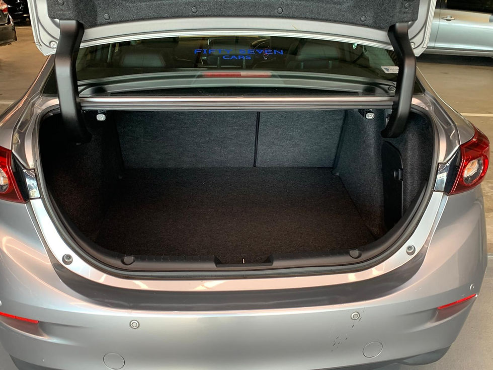 Thumbnail: Mazda 3 4-Door Sedan 1.5