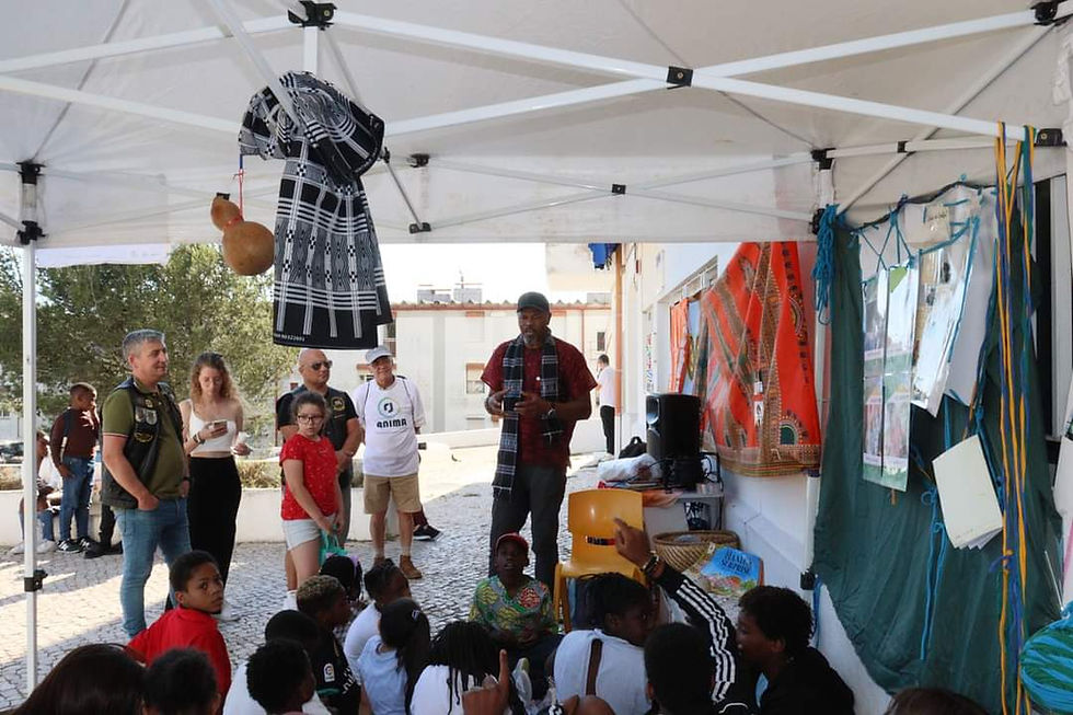 Raízes com Histórias e Contos Tradicionais