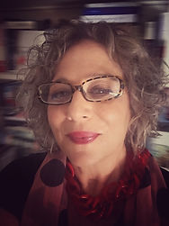 debra selfie new_pp2-01.jpeg