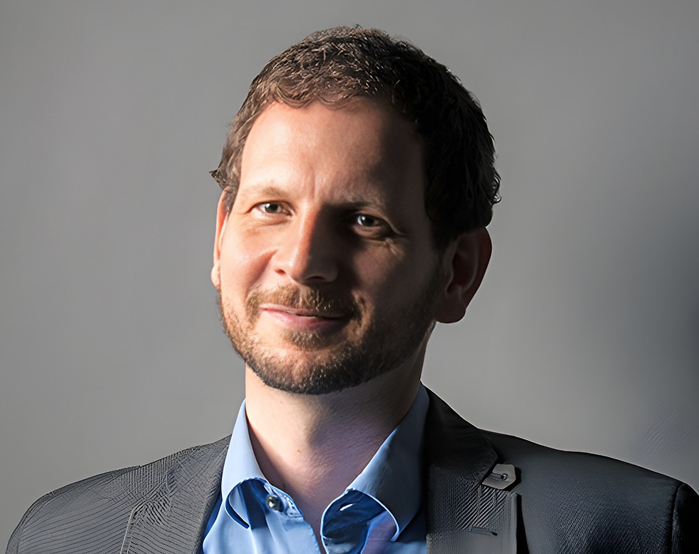 Foto_APfannenberg_groß_Nero_AI_Image_Upscaler_Photo_Face.jpeg