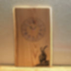 Holzuhr Esche mit Lasergravur, Wunschmotive, personalisierbar, Steinbock, Gämse, Wildtiere, Fotogravur