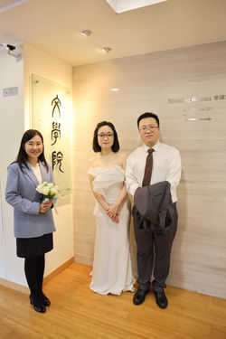 第六屆(2016-17)得獎人透過華文獎相遇相識，重回中大校園拍結婚照