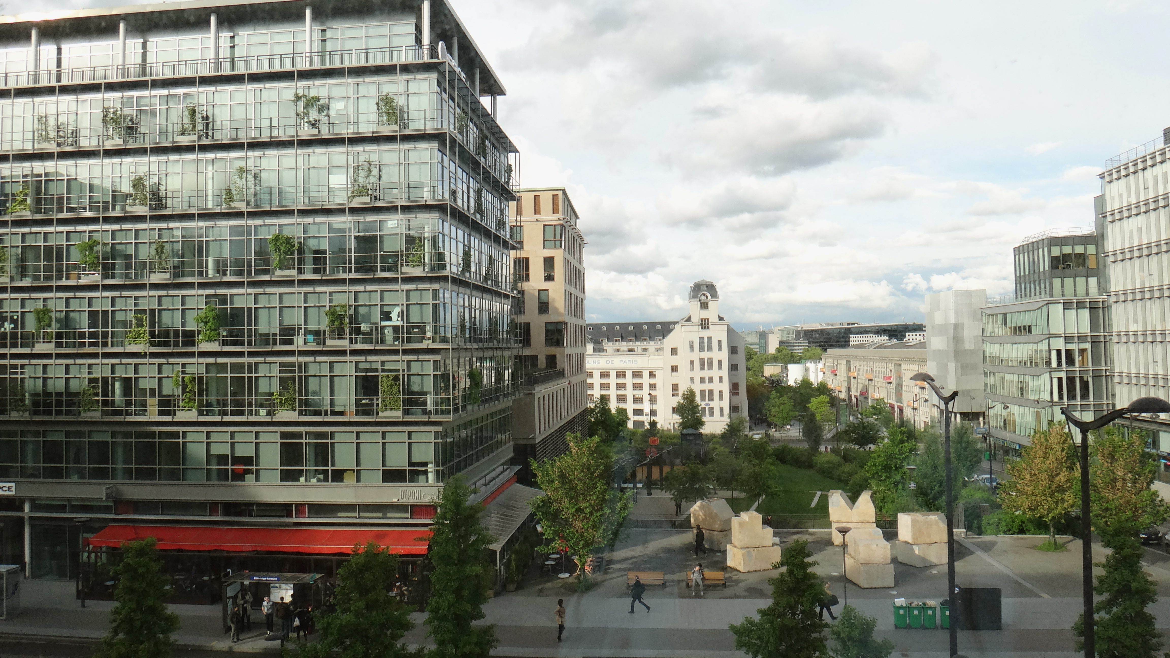Vue sur l'avenue de France