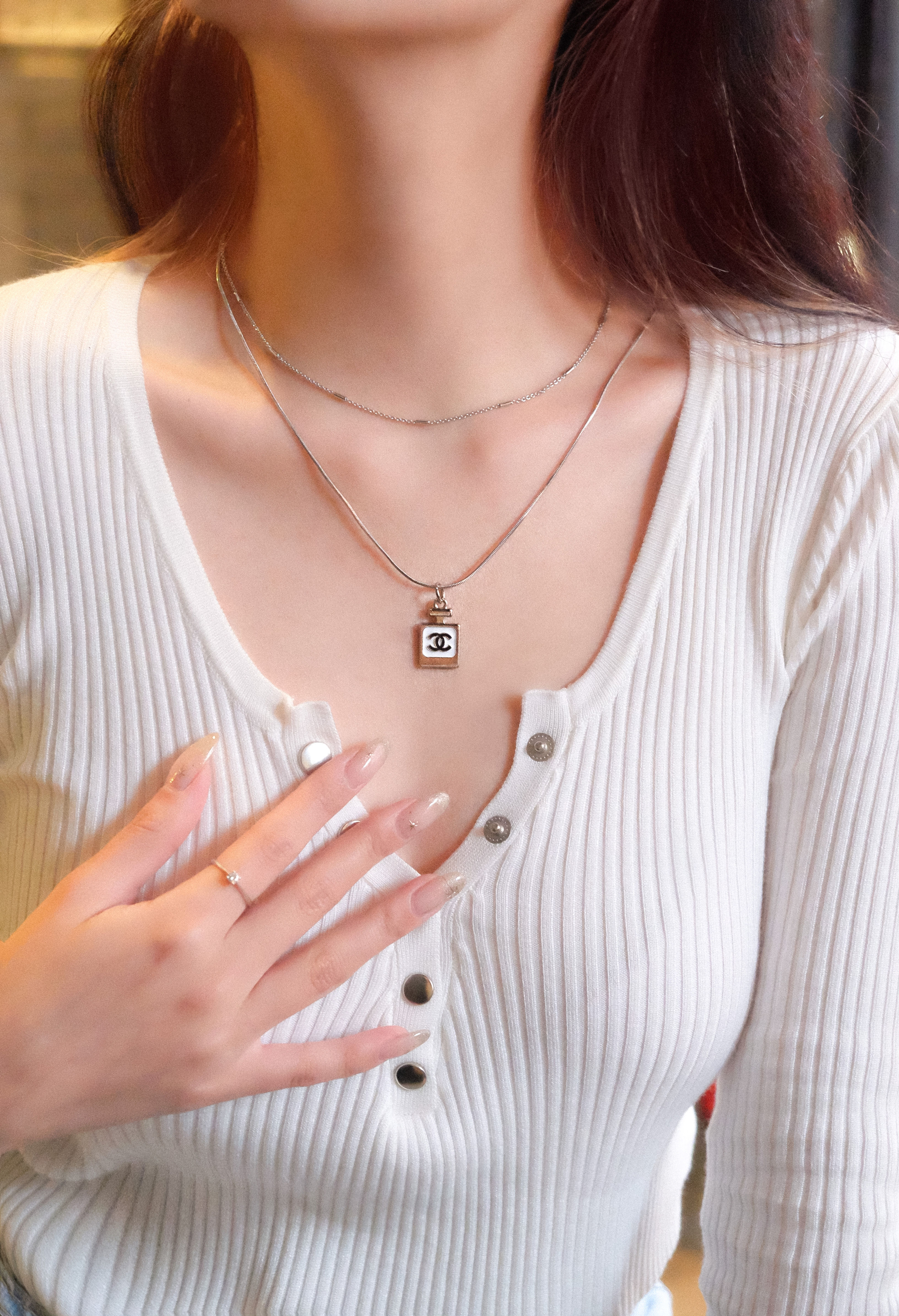 𝗖𝗵𝗮𝗻𝗲𝗹 𝗦𝗶𝗹𝘃𝗲𝗿&𝗪𝗵𝗶𝘁𝗲 𝗟𝗼𝗰𝗸 𝗡𝗲𝗰𝗸𝗹𝗰𝗲 𝗦𝗲𝘁