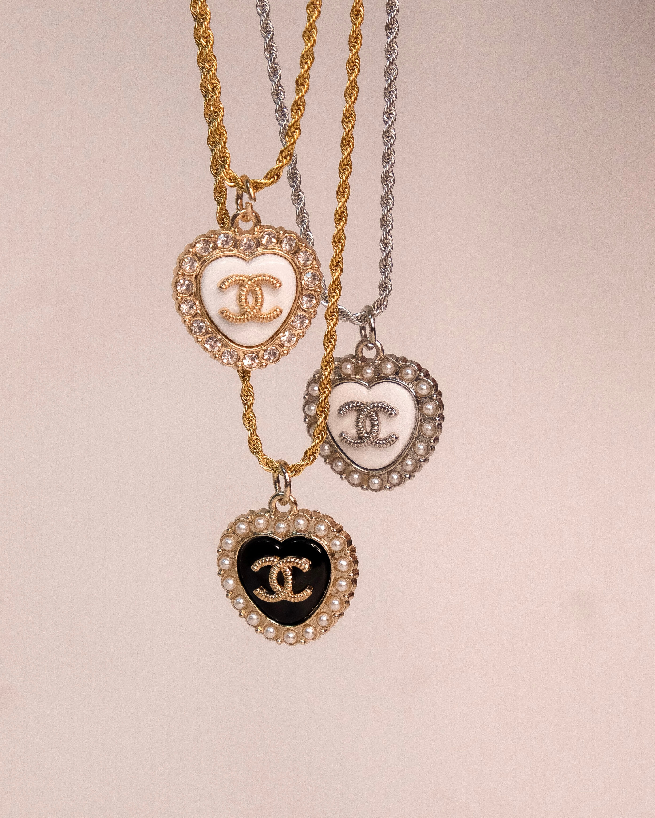 𝗖𝗵𝗮𝗻𝗲𝗹 𝗧𝗵𝗲 𝗖𝗿𝗼𝘀𝗯𝘆 𝗛𝗲𝗮𝗿𝘁 𝗡𝗲𝗰𝗸𝗹𝗮𝗰𝗲（𝗦𝗶𝗹𝘃𝗲𝗿)