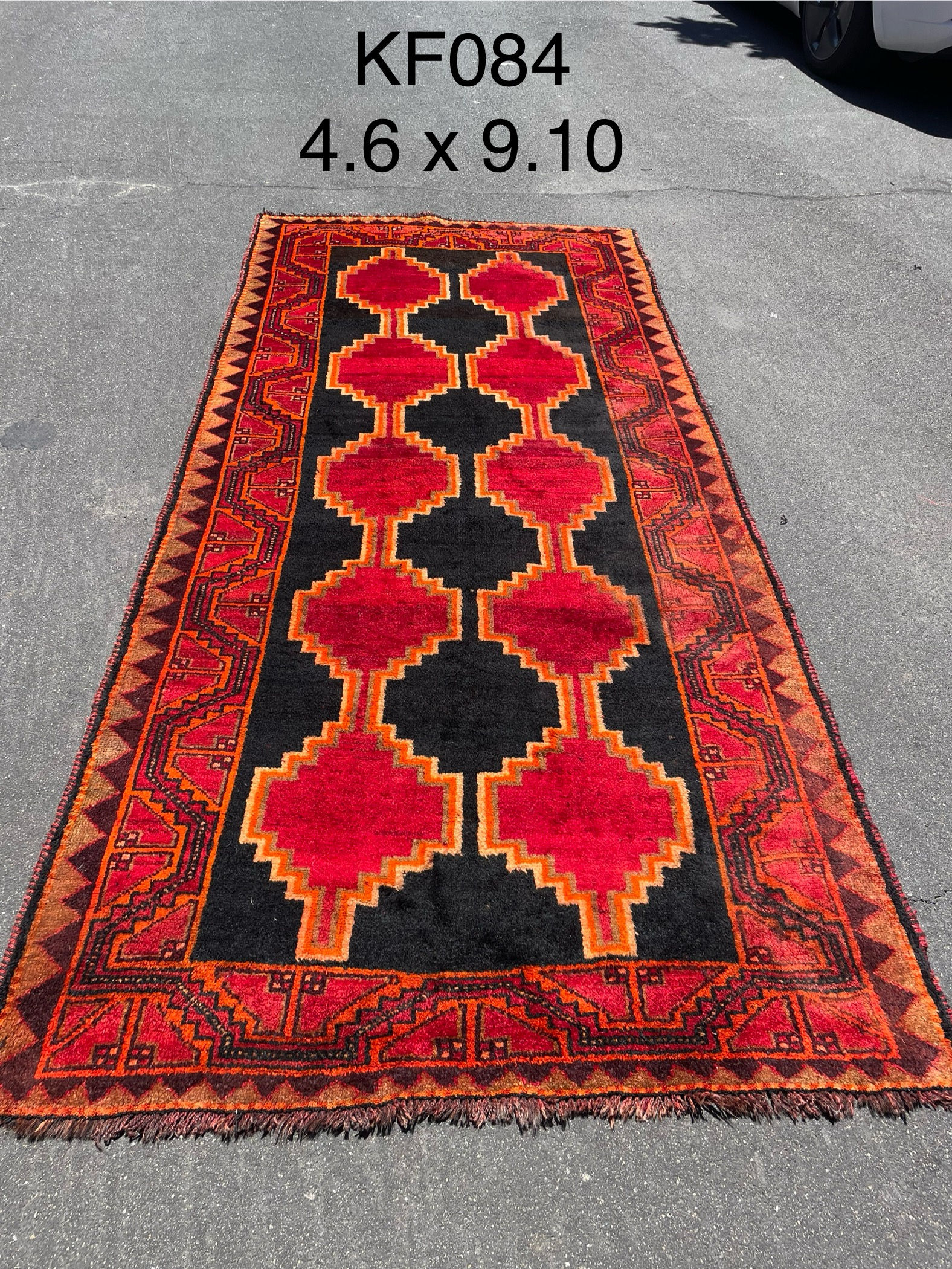 Vintage handmade rug Rug — 4'6" x 9'10"