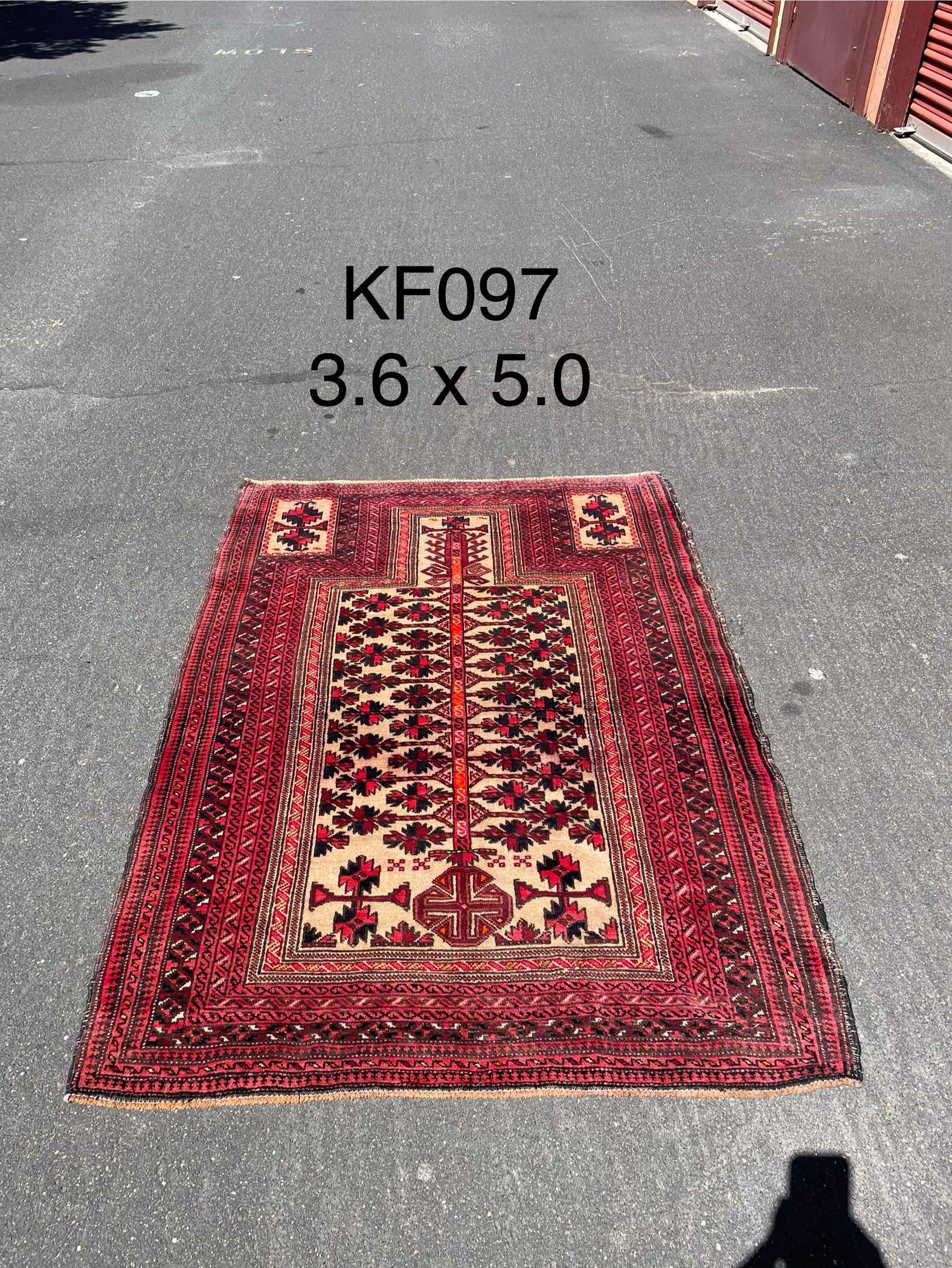Vintage handmade rug Rug — 3'6" x 5'0"