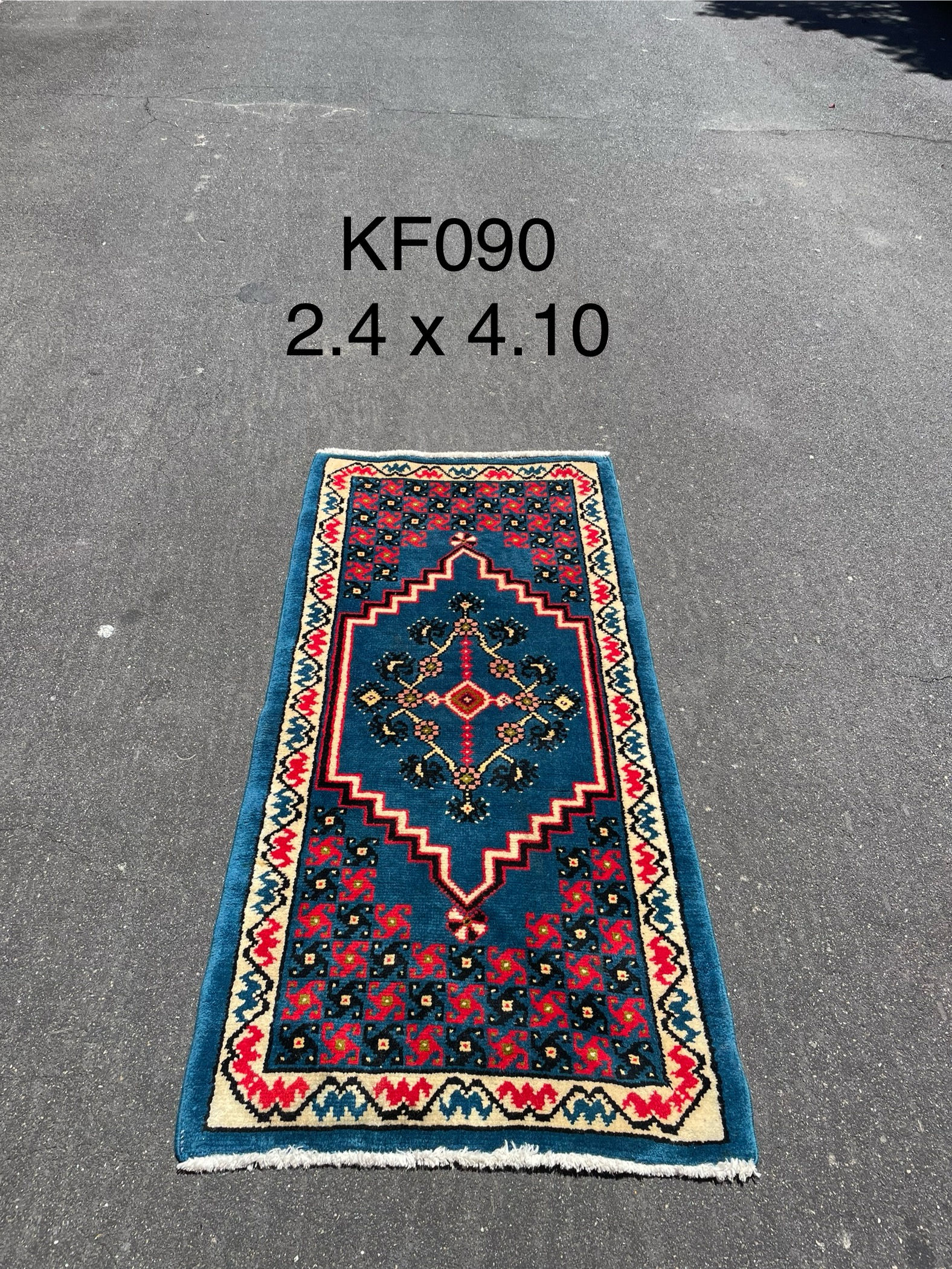 Kazak - blue red / Beige Rug — 2'4" x 4'10"