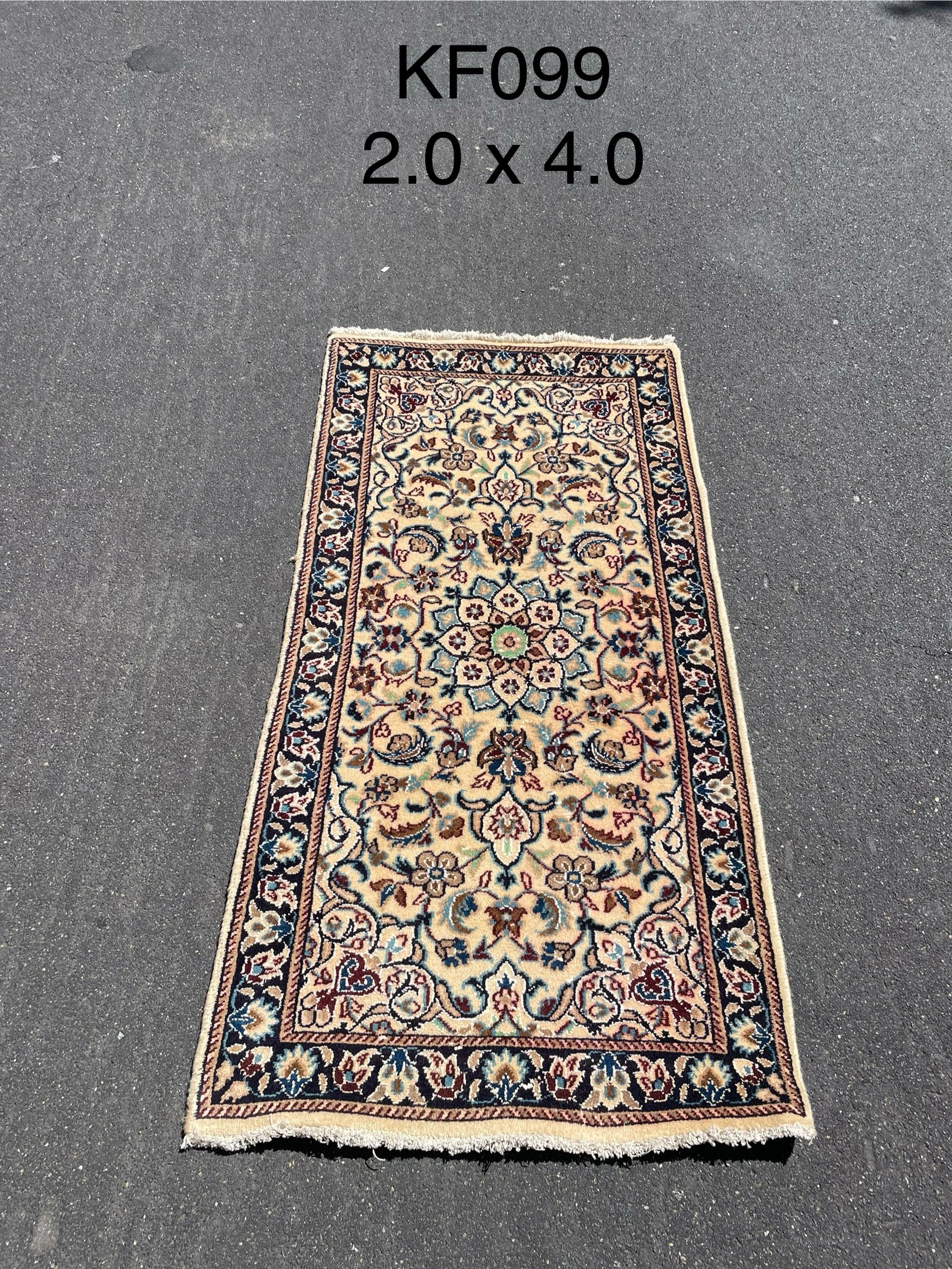 Nain - Beige Blue Rug — 2'0" x 4'0"