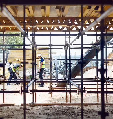 Trabajadores de la construcción en el lu