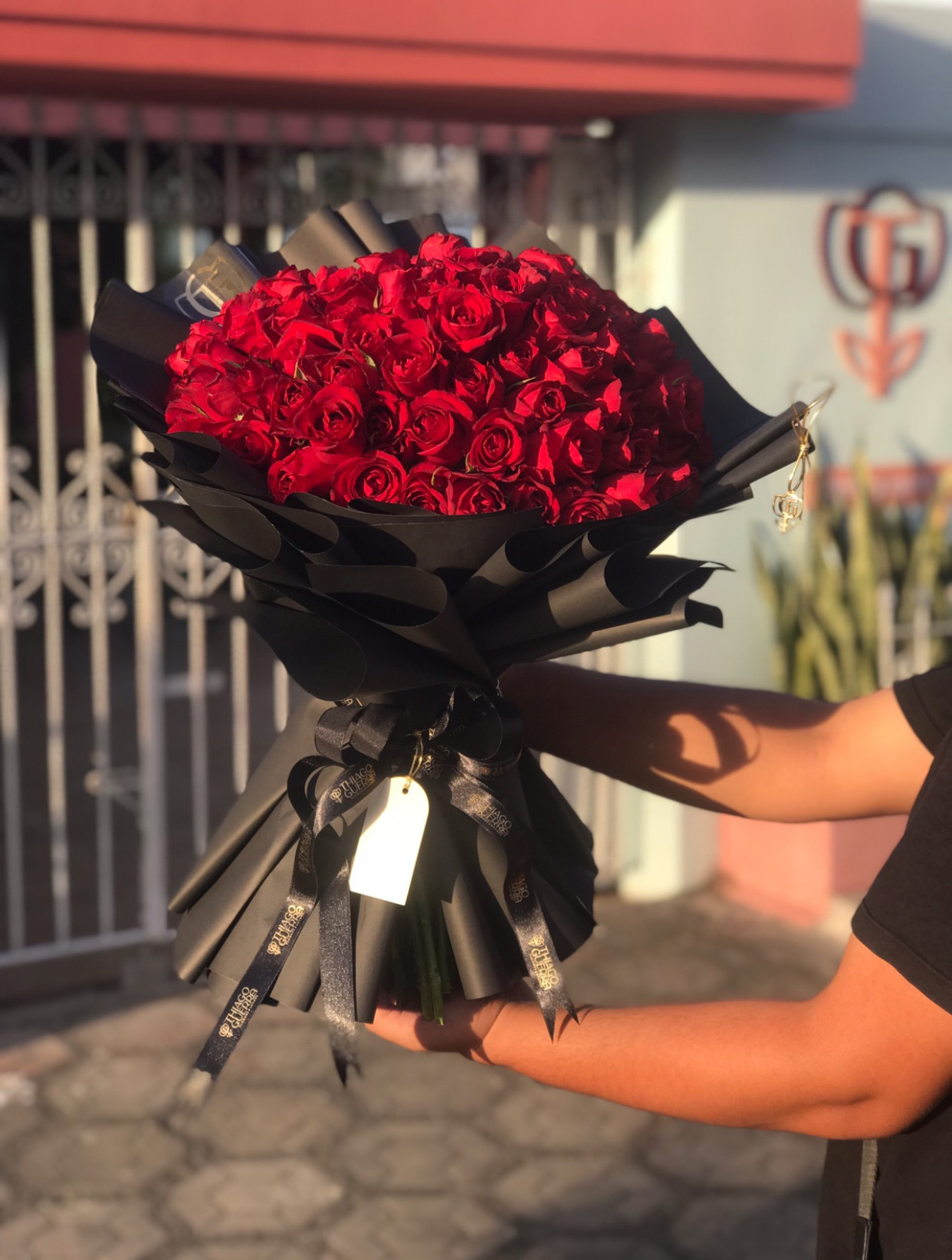 Buquê 80 rosas vermelhas