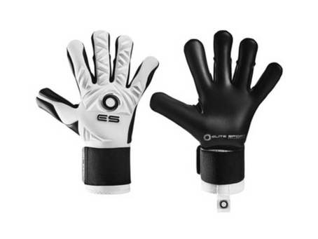 The Art of Goalkeeping: Choosing the Perfect Goalkeeping Glove