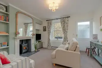 Three Peak Central Cottage — property photo 14
