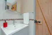 Three Peak Central Cottage — property photo 25