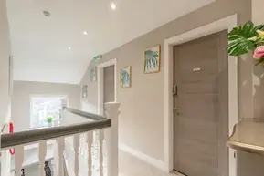 Moat House Suite 6 — property photo 5